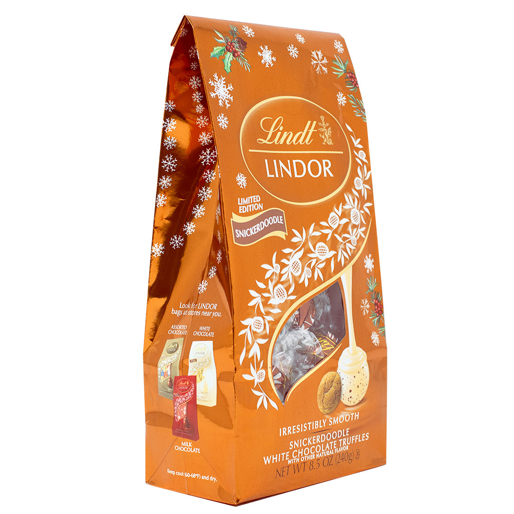 Lindor Snickerdoodle Bag - 8.5oz - Lindor chocolate truffles - Snickerdoodle-flavoured chocolate - Holiday chocolate treats - Festive chocolate indulgence - Seasonal chocolate flavours - Christmas chocolate gifts - Gourmet chocolate truffles - Snickerdoodle candy bag - Holiday dessert indulgence - Decadent chocolate snacks