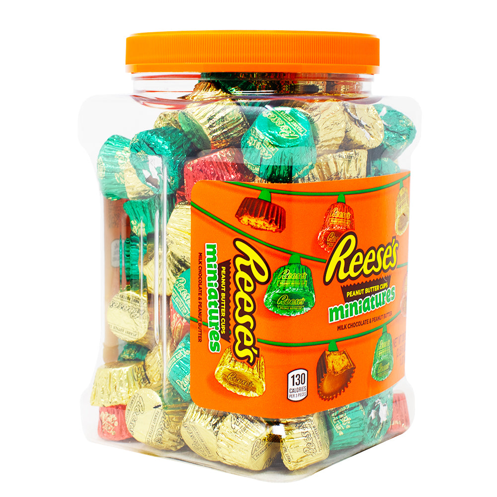 Reese's Christmas Miniatures Pantry Size Tub - 38oz - Christmas Reese's - Miniatures Pantry Size - Holiday chocolate - Peanut butter cups - Festive candy - Seasonal treats - Christmas pantry essentials - Chocolate indulgence - Holiday gifting - Sweet celebrations