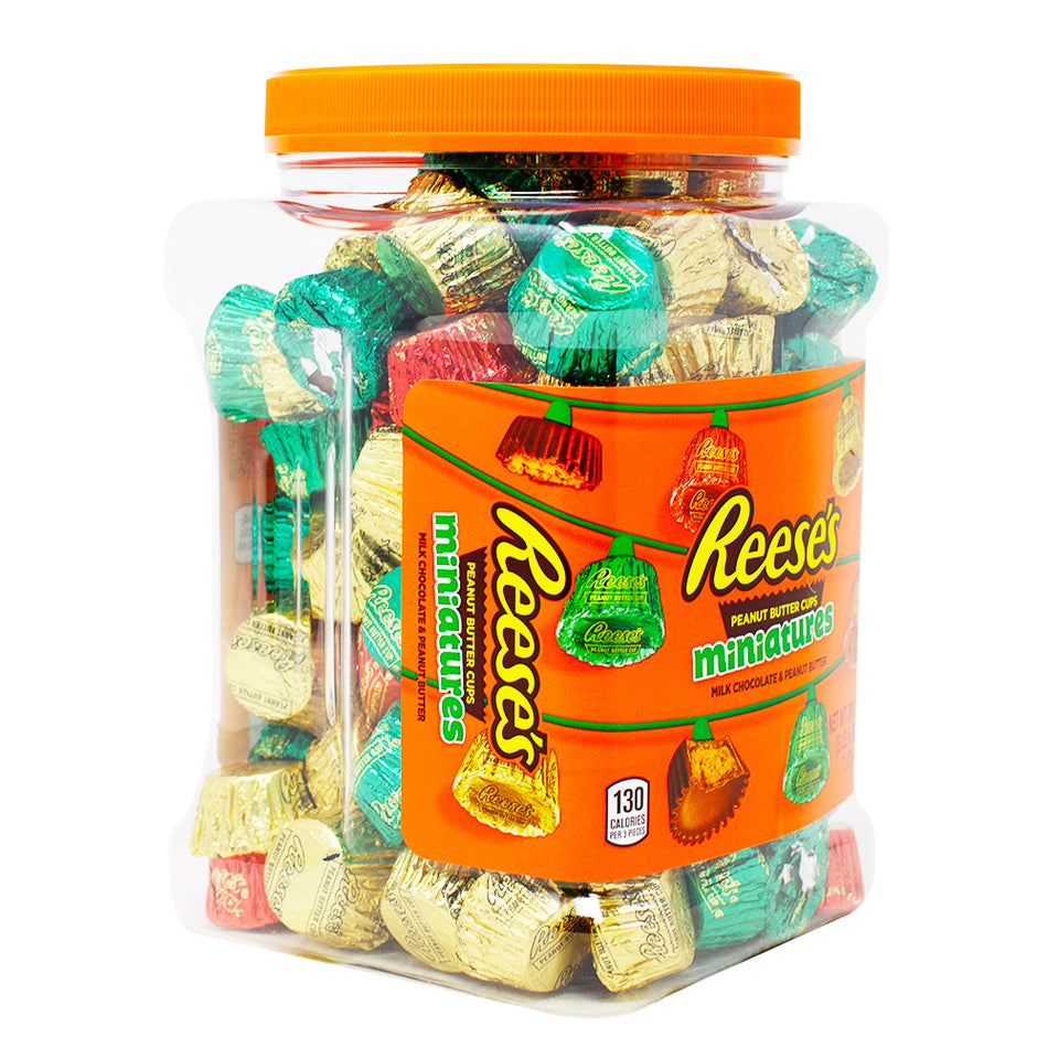Reese's Christmas Miniatures Pantry Size Tub - 38oz - Christmas Reese's - Miniatures Pantry Size - Holiday chocolate - Peanut butter cups - Festive candy - Seasonal treats - Christmas pantry essentials - Chocolate indulgence - Holiday gifting - Sweet celebrations