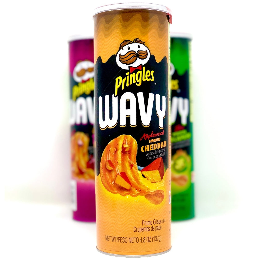 Pringles Wavy Applewood Smoked Cheddar - 137g cheese American special edition limited flavour Pringle chips potato crisps USA canada
