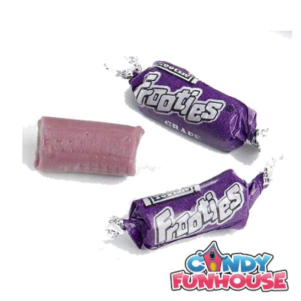 Tootsie Roll Frooties Grape Candy Tootsie Roll Industires 1.2kg - 1970s American American Candy Bulk Colour_Purple